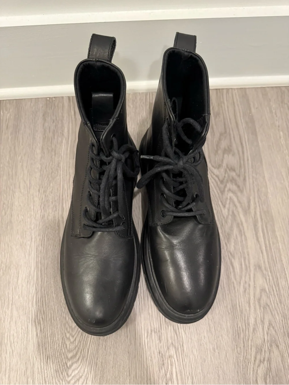Franco Fortini Black Lace-Up Platform Combat Boots great condition!!